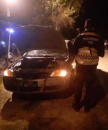La documentación del vehículo no se correspondía con el motor del rodado. (Foto Policía de Salta).