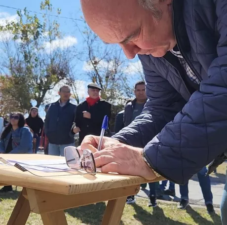 Foto: Abel Cornejo en defensa de Radio Nacional