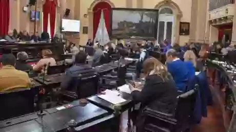 Diputados en el recinto de la Legislatura provincial.