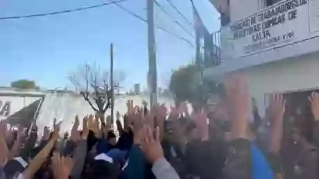 Una imagen de la convulsionada asamblea del pasado 24 de marzo en la sede gremial de calle Almirante Brown.