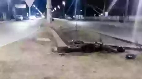 Una de las motos que protagonizaron una madrugada trágica ayer en la provincia.