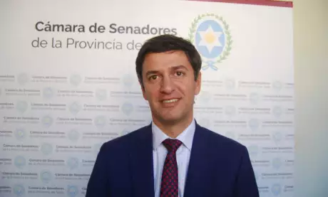  Javier Mónico, senador.