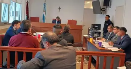  El juez Maximiliano Troyano dirige el juicio contra el médico.