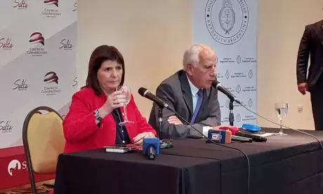  Ministros de Seguridad: Patricia Bullrich y Marcelo Domínguez.