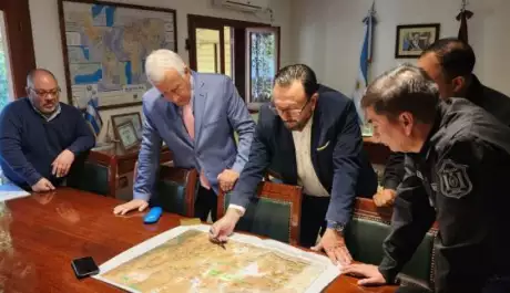  Reunión entre Seguridad y autoridades de Recursos Energéticos y Mineros. Foto: Gobierno de la provincia