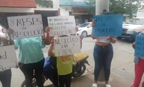  Familiares protestan por la falta de celeridad en las causas.