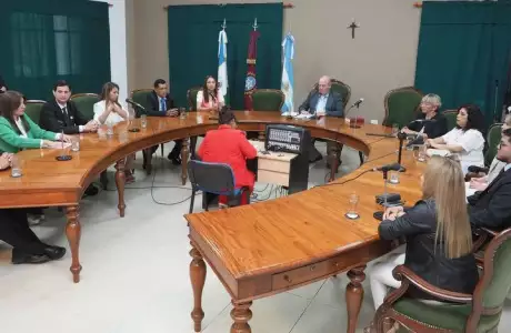  El Concejo oranense sigue sin autoridades.