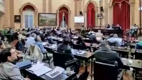 Diputados en el recinto de la Legislatura provincial.