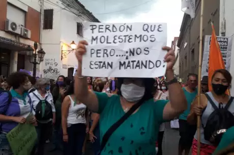 Lucha de las mujeres contra los femicidios en Salta. Imagen: Claudia Ferreyra